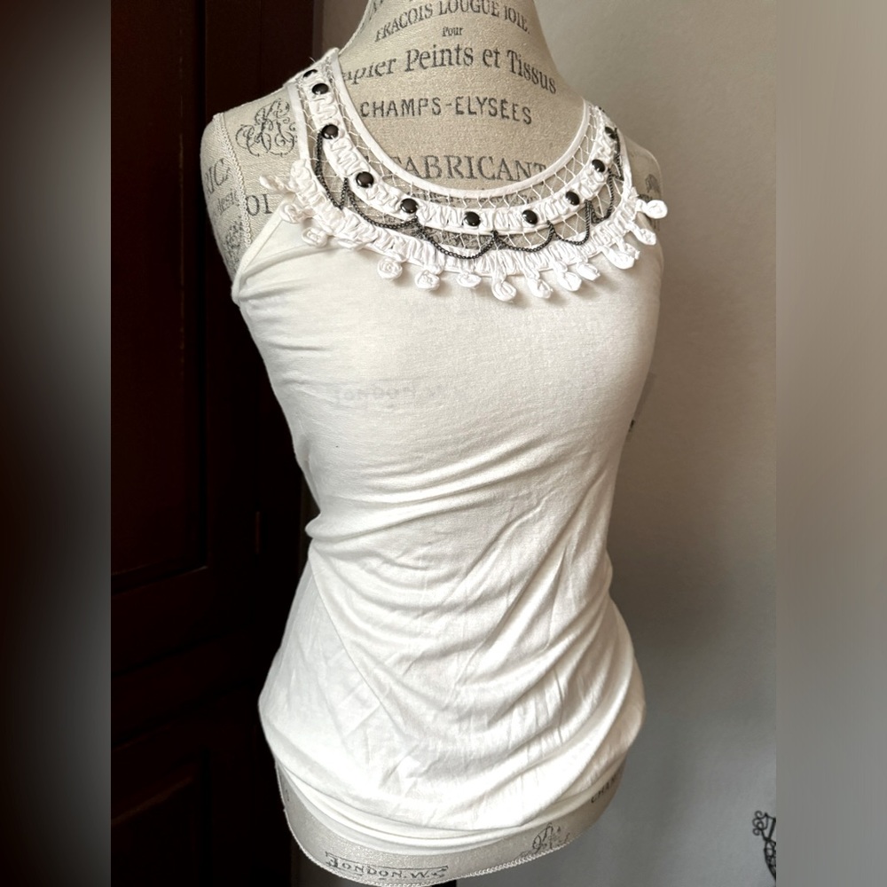 NWT White Sleeveless Boutique Top